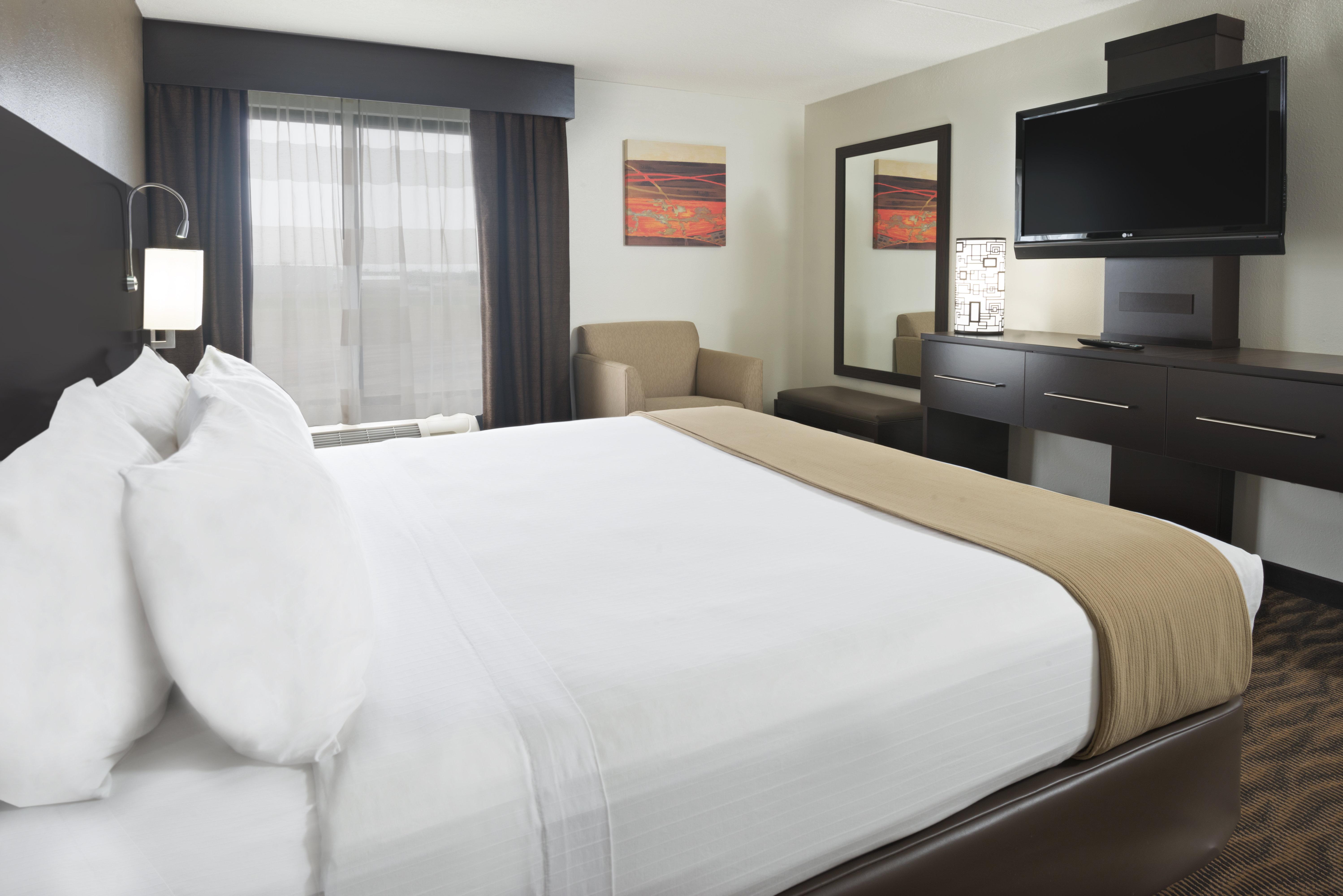 Holiday Inn Express Hotel & Suites Colby, An Ihg Hotel Esterno foto