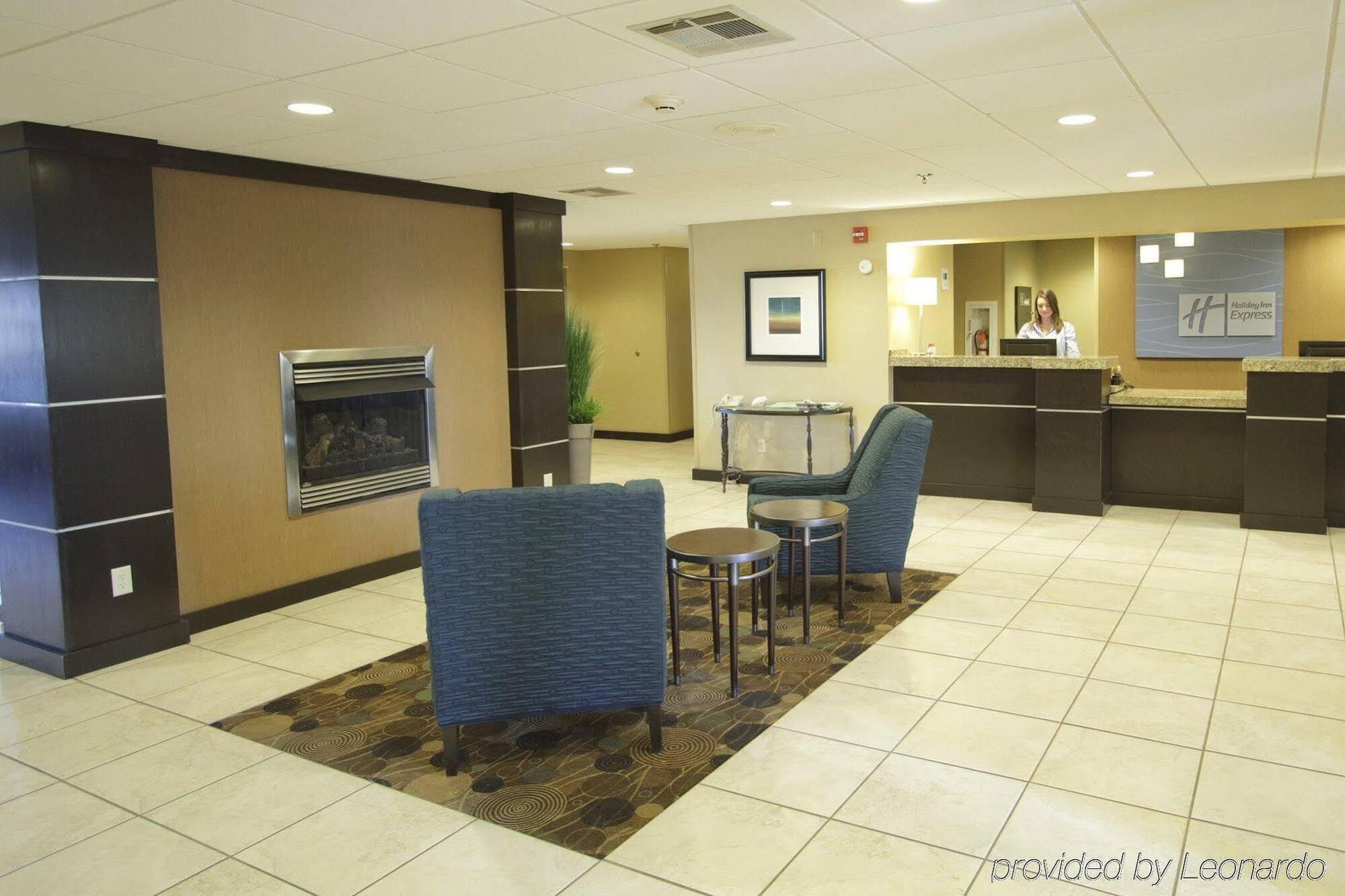 Holiday Inn Express Hotel & Suites Colby, An Ihg Hotel Esterno foto